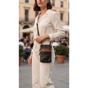 Handmade Buttery Soft Leather Minimalist Crossbody Phone Bag Canadian Atrtisan